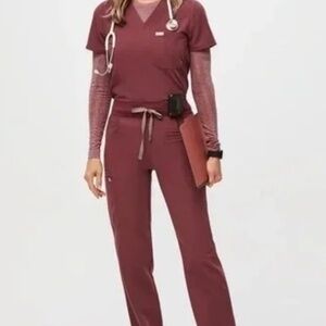 Figs dark cherry xlg tall set